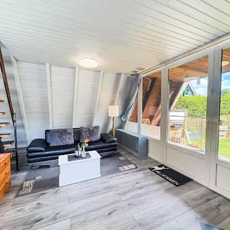 Ivory- Nurdachhaus Direkt Im Wald, Haustier- Und Familienfreundlich