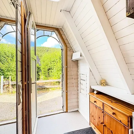 Ivory- Nurdachhaus Direkt Im Wald, Haustier- Und Familienfreundlich